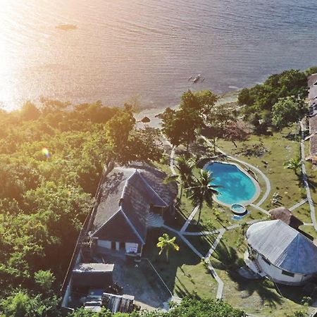 Cuestas Beach Resort And Restaurant Badian Dış mekan fotoğraf