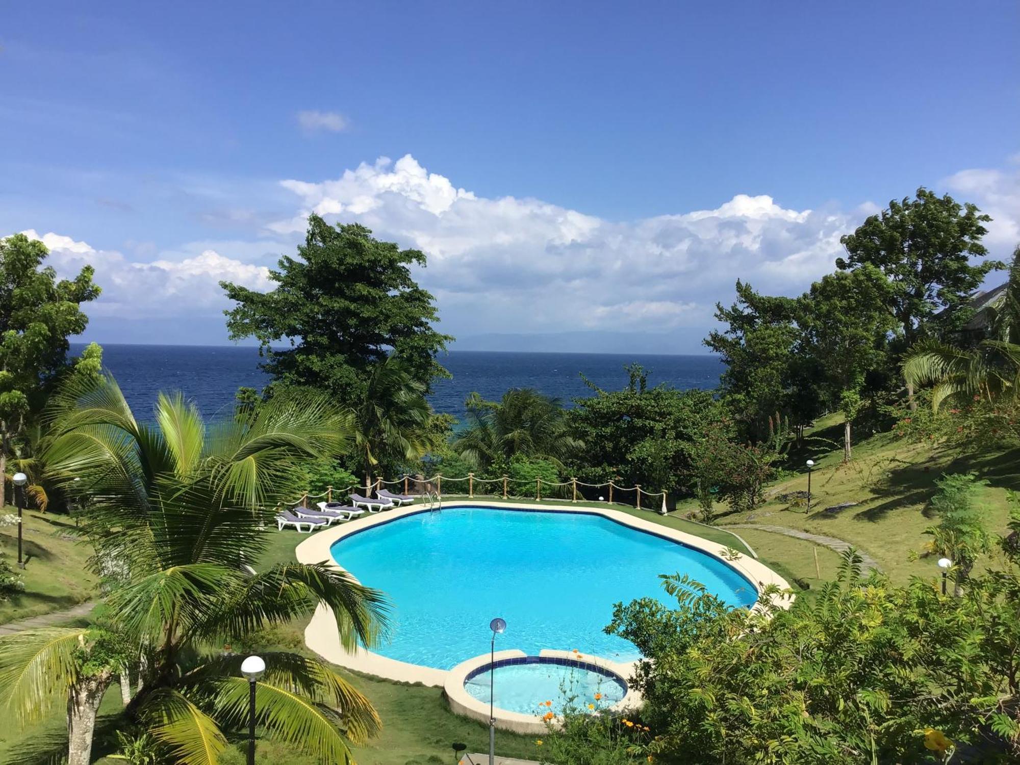 Cuestas Beach Resort And Restaurant Badian Dış mekan fotoğraf